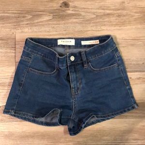 PacSun Super Stretch Shortie